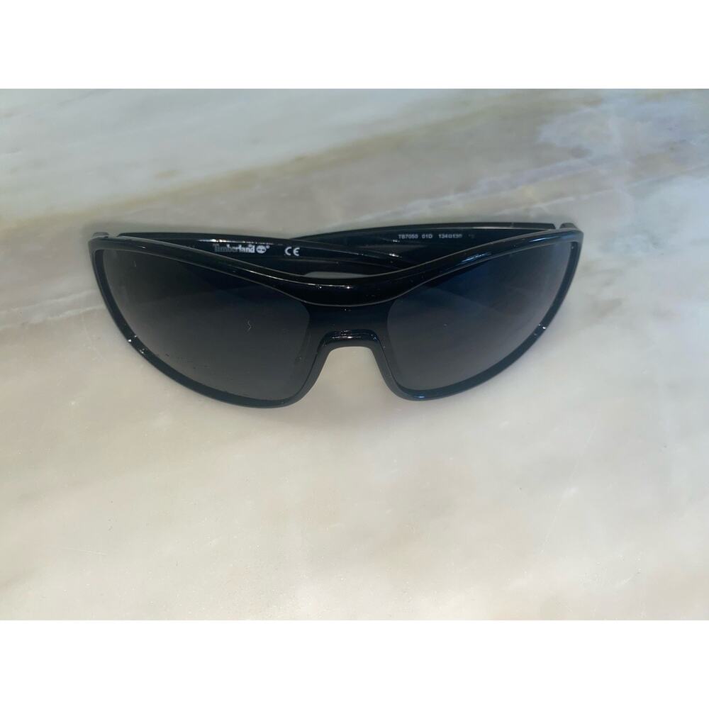 Timberland TB7050 01D wrap-around sport sunglasses